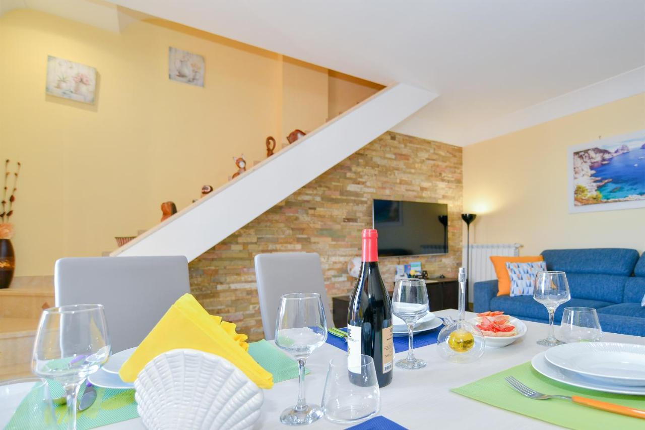 מסה לוברנסה Casa Vacanza Villa Girasole מראה חיצוני תמונה